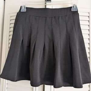 Athletic Pleated Black Skort